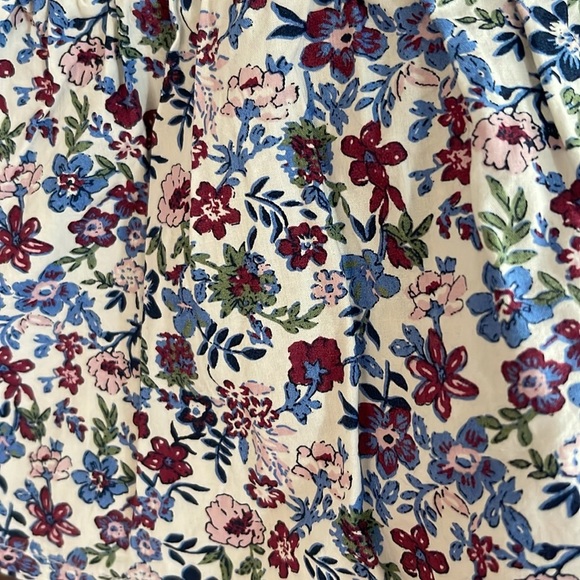 NWT French Connection floral peplum top - Picture 2 of 6